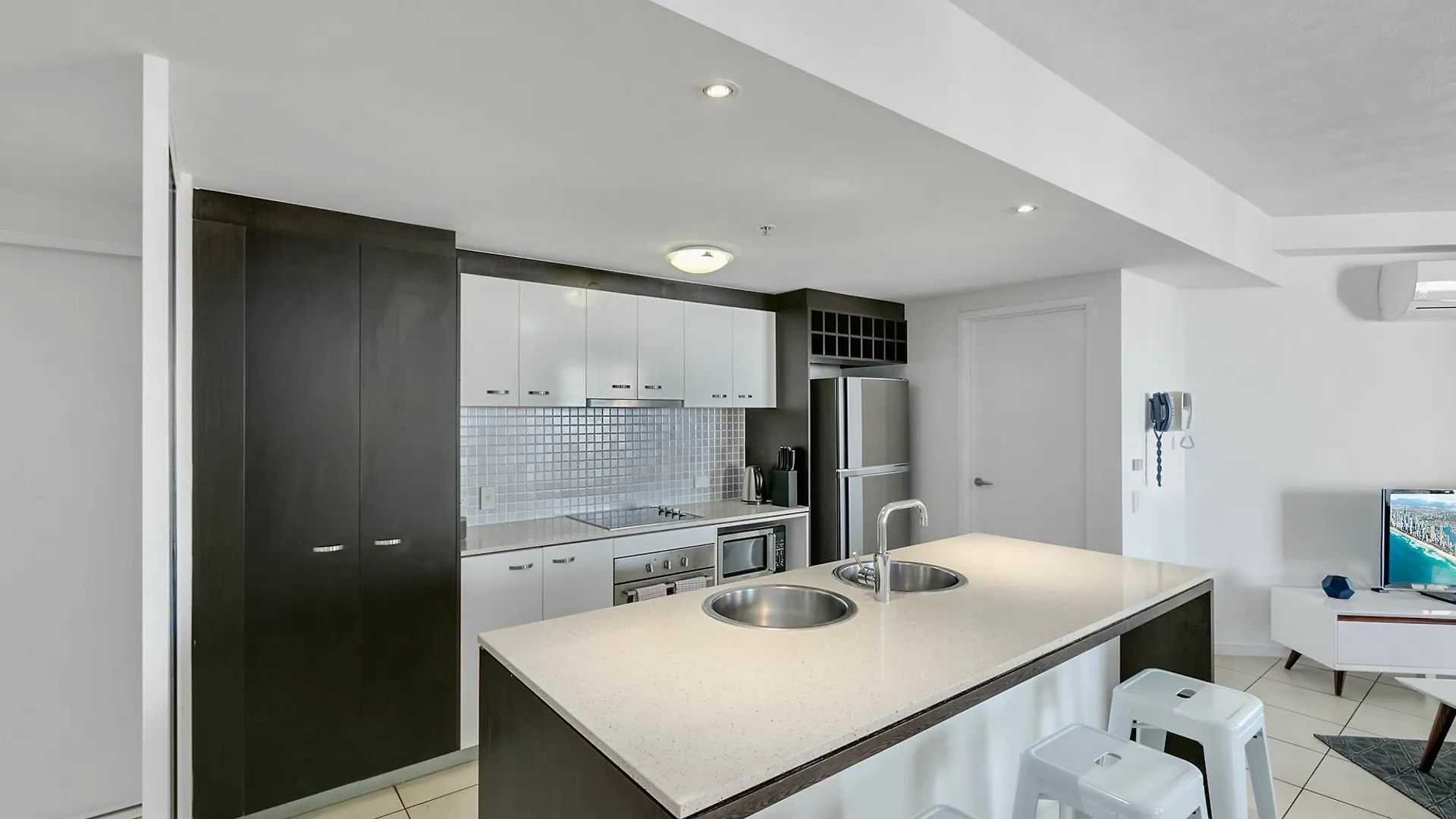 Wings - Q Stay Gold Coast Apartment