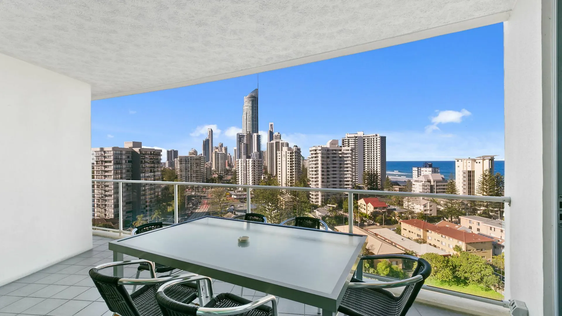 Wings - Q Stay Gold Coast Apartment